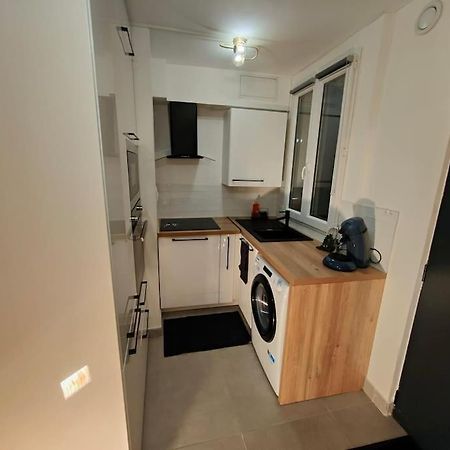 Joli Appartement Au Pied Du Tramway Bezons Bagian luar foto